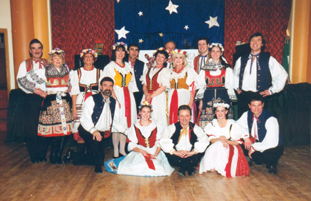 The group Dokola in 2000